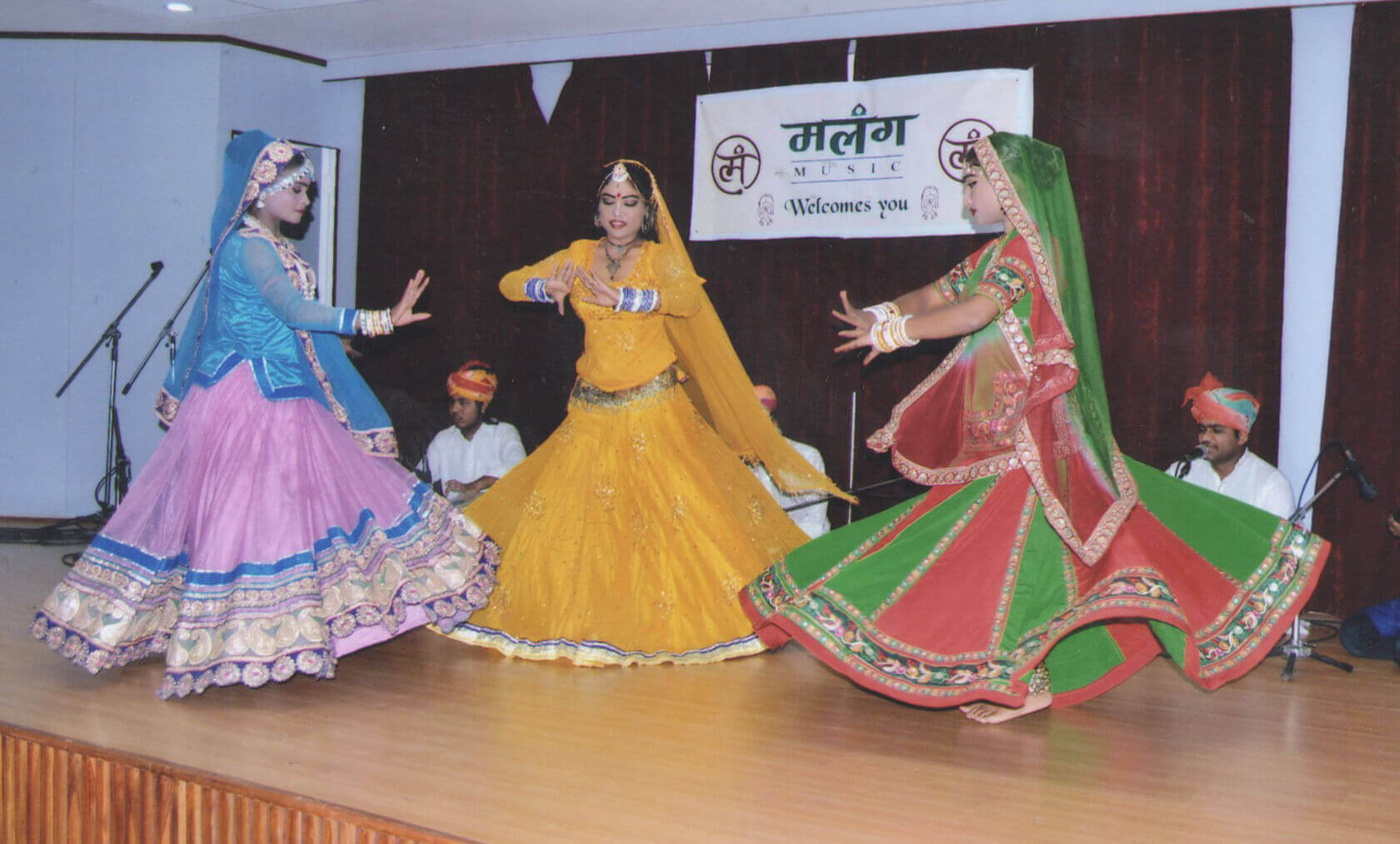 Rajasthani Ghoomer Dance